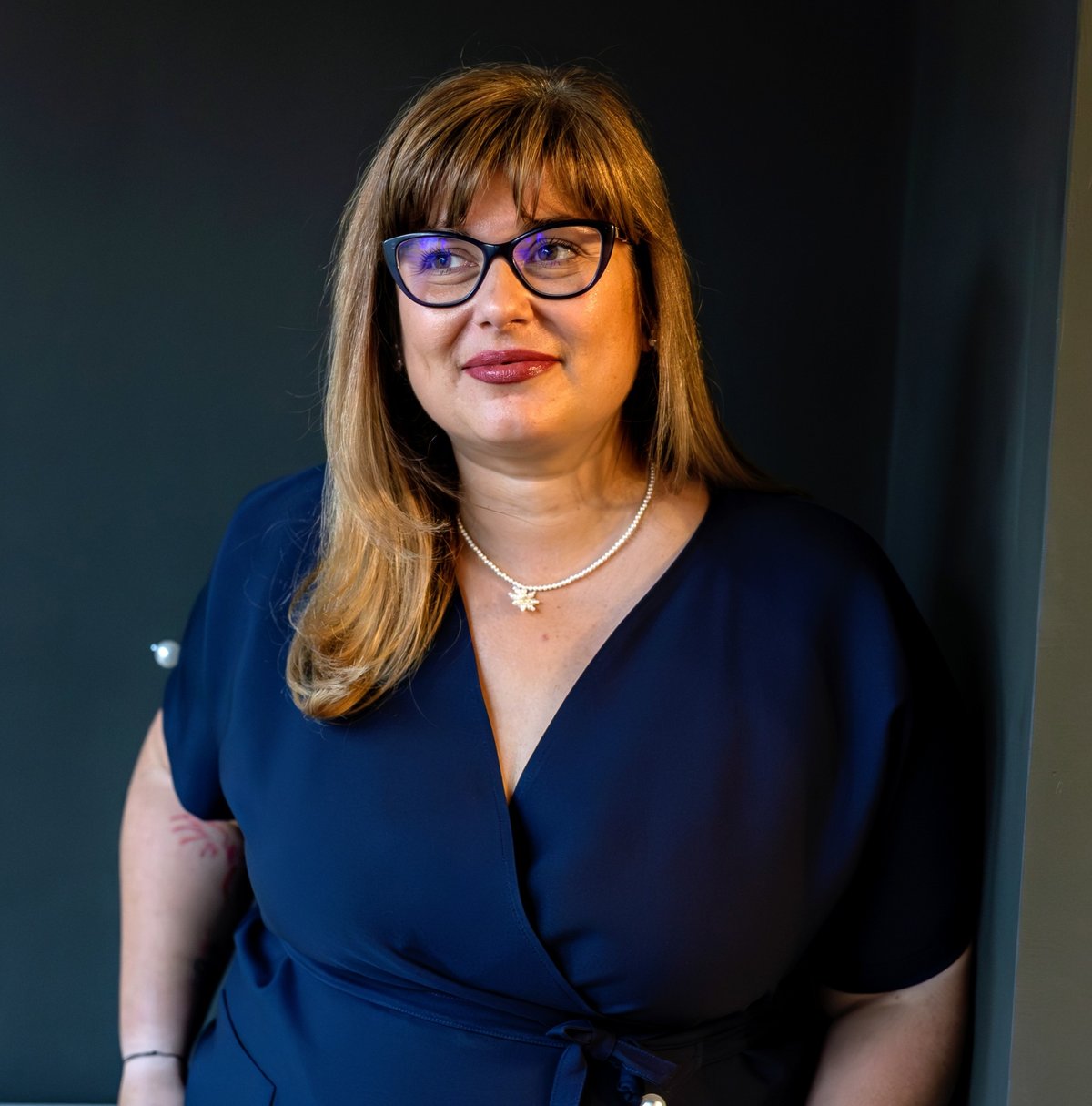 Dr. Denisa Baltaretu - Implantologie | Estetică dentară | 15 ani experiență
